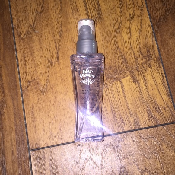 Perfumes - Picture 5 of 6